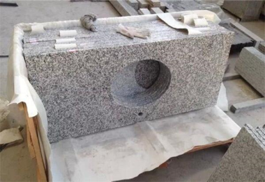Tom ntej: Rosa Beta Granite Countertop